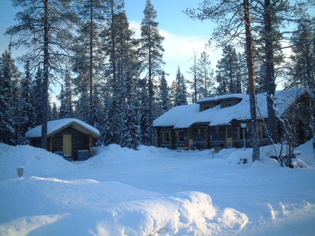 Lost Inn Cabins Äkäslompolo Rom bilde